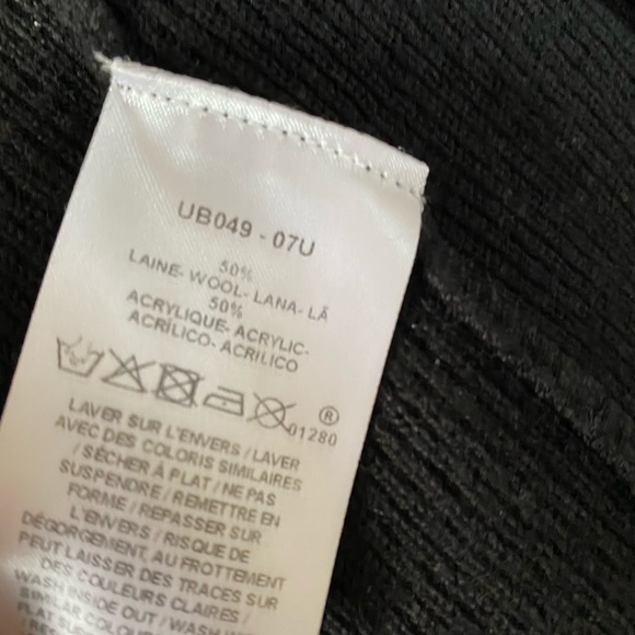 Caroll Black Peplum Sweater - Picture 11 of 12